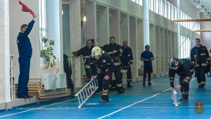 По информации Пожарно-спасательного центра Москвы по итогам смотра-конкурса также будут отобраны 8 человек. Фото: пресс-служба ДГОЧСиПБ