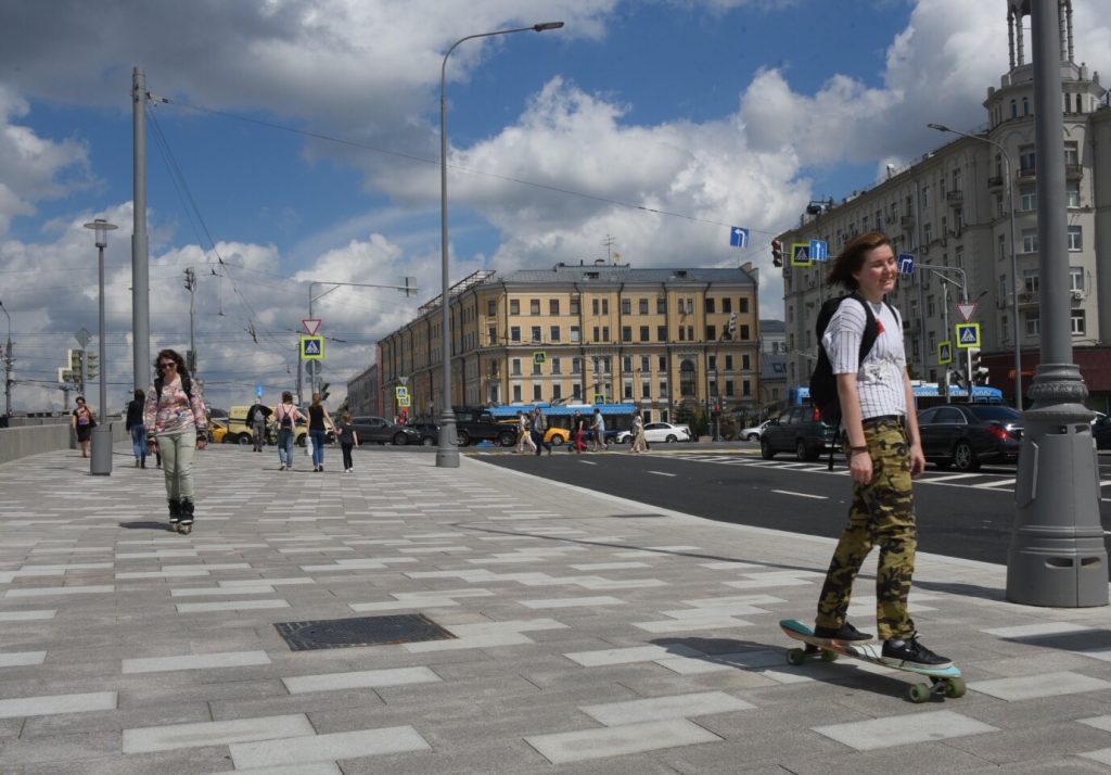 Около 30 километров набережных Москвы благоустроят ко Дню города. Фото: "Вечерняя Москва"