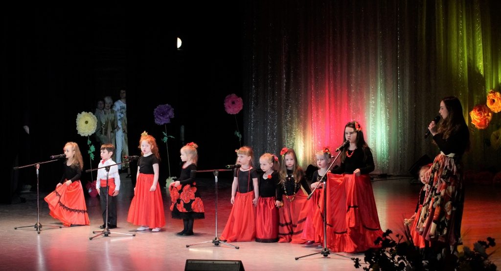 Путешествие в мир народной песни: в Московском представят обновленную программу местного коллектива