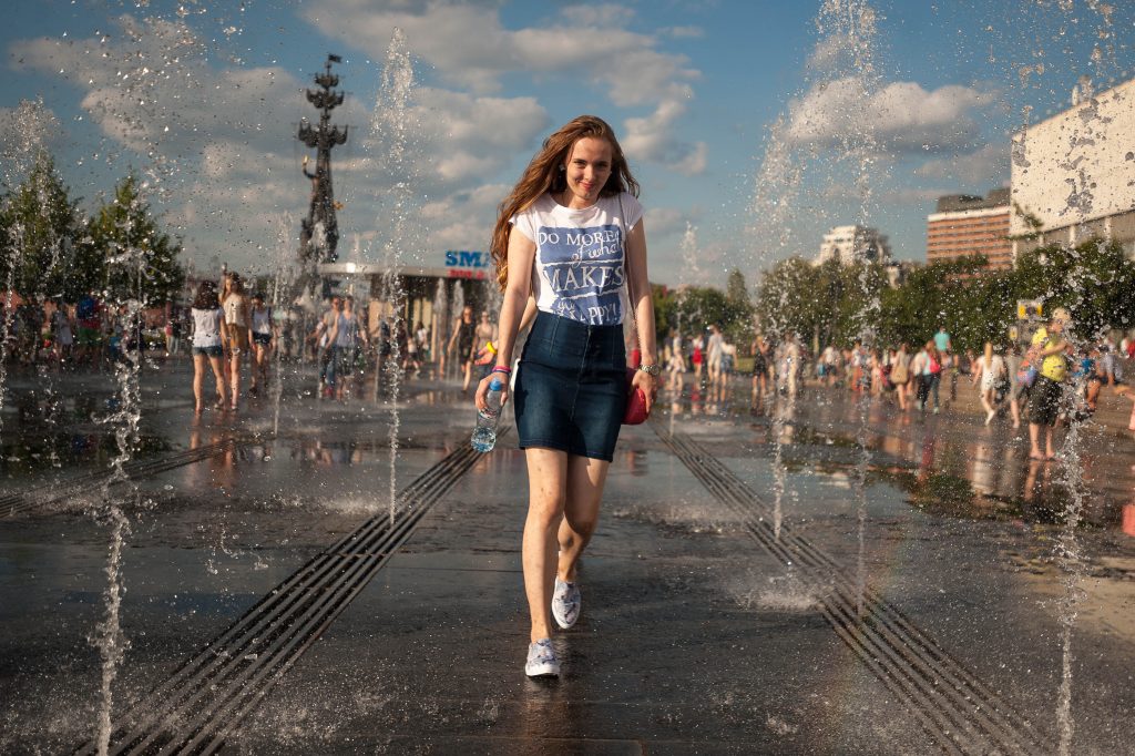 Патрули МЧС Москвы начнут обходить зоны отдыха из-за жары на выходных