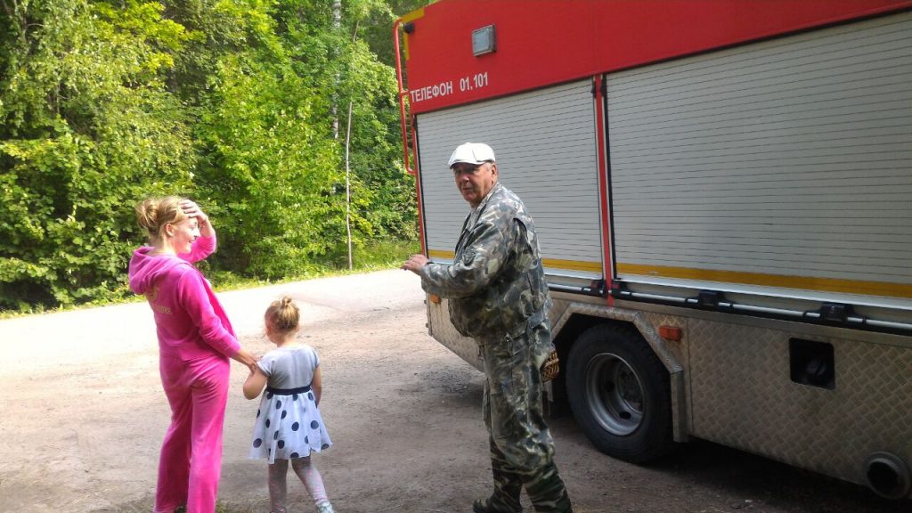 Спасатели просят жителей Новой Москвы соблюдать правила поведения в лесу. Фото: управление МЧС по ТиНАО 