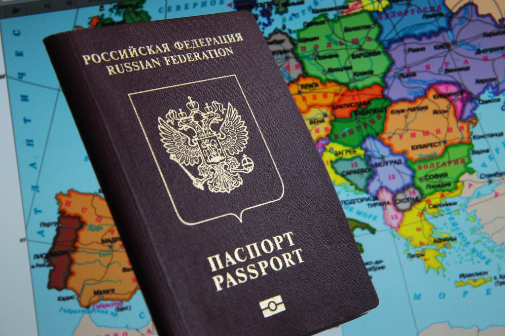 В России могут сократить сроки выдачи загранпаспорта