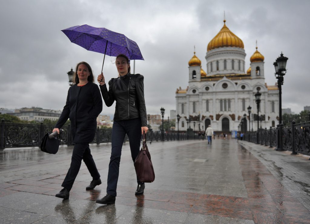 Москвичей ожидает дождливое воскресенье