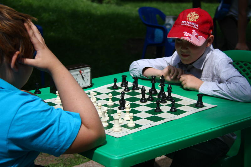 Гости праздника «Спорт объединяет соседей» в Сосенском смогут поучаствовать в турнире по шахматам. Фото: архив, «Вечерняя Москва»