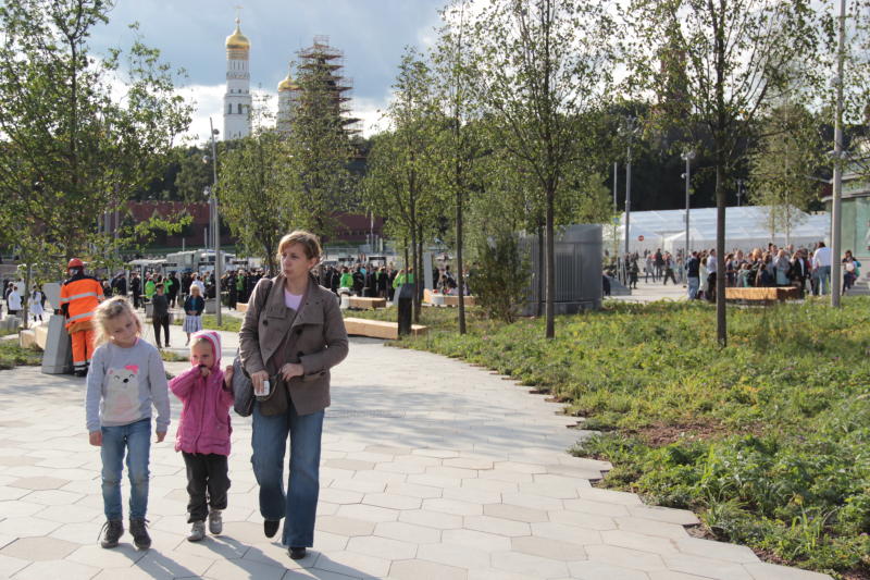В центре Москвы открыли новый парк «Зарядье»