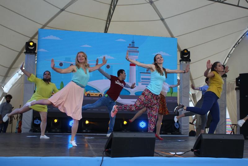 Фестиваль «Радуга»: творческая молодежь выступит перед новомосквичами