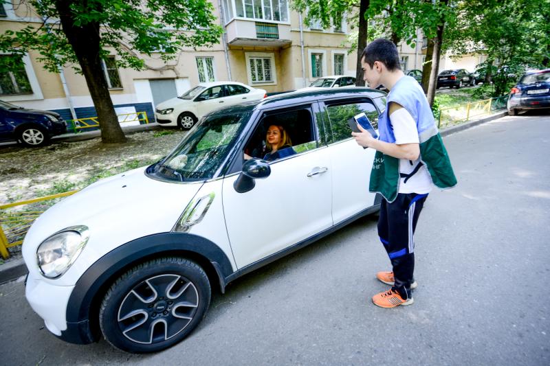 Новые парковки обустроят в Краснопахорском. Фото: архив, "Вечерняя Москва"