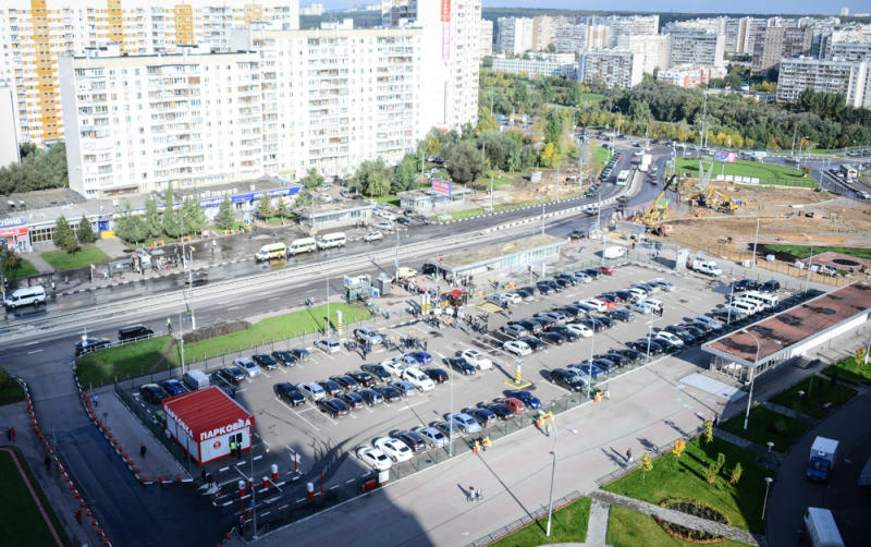 Парковочное пространство расширили в Троицке за лето. Фото: Наталья Феоктистова