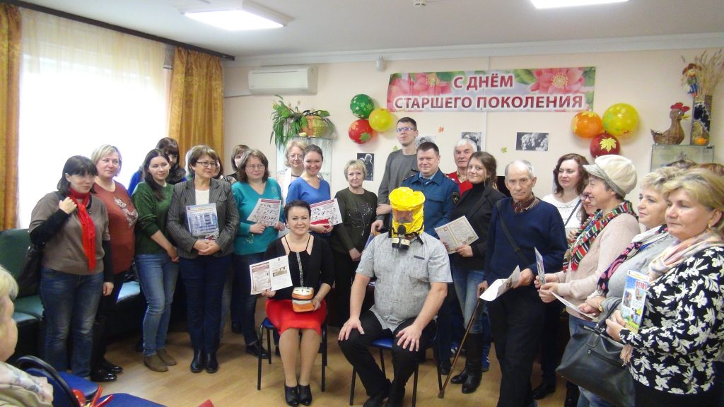 Спасатели Новой Москвы провели профилактическое мероприятие в Центре социального обслуживания