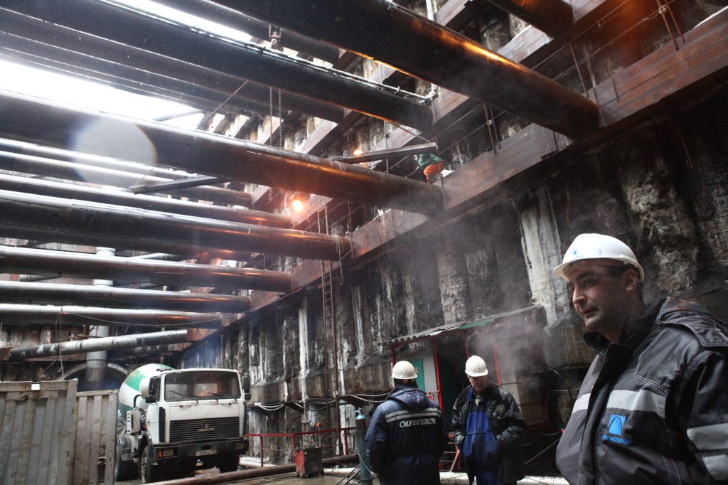 Дмитровское и Боровское шоссе Москвы перекрыли из-за строительства метро