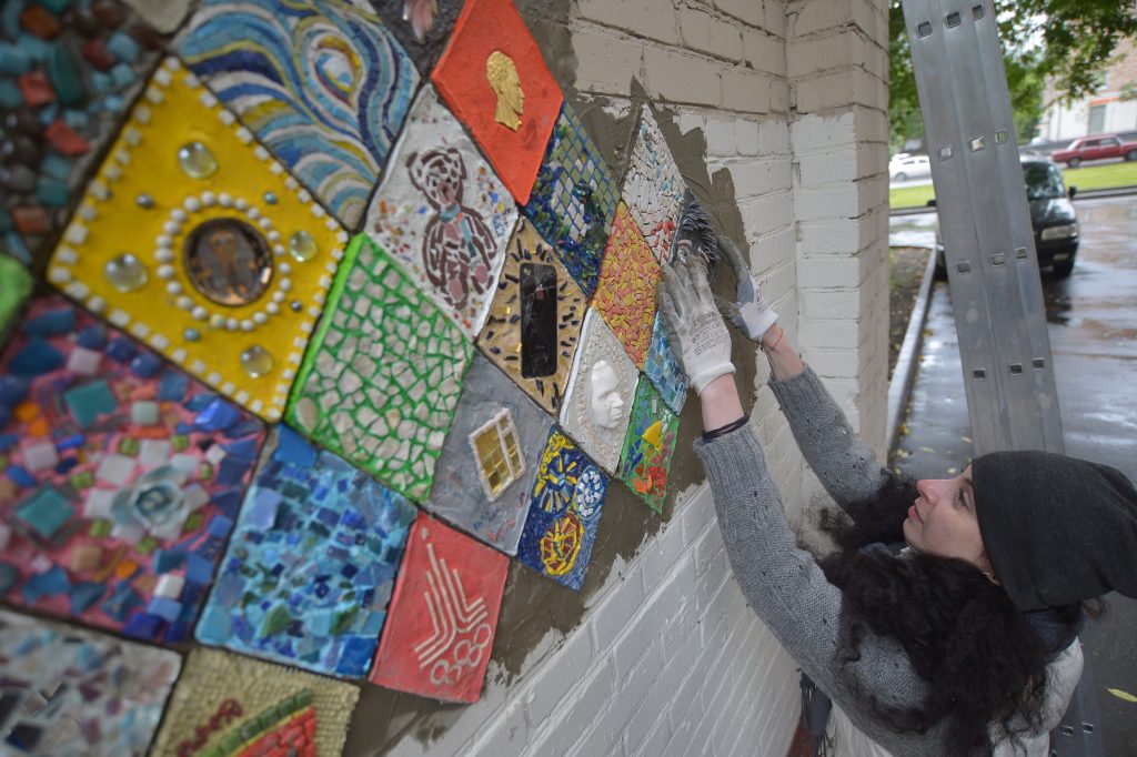Филимонковский дом-интернат украсят мозаичными цветами