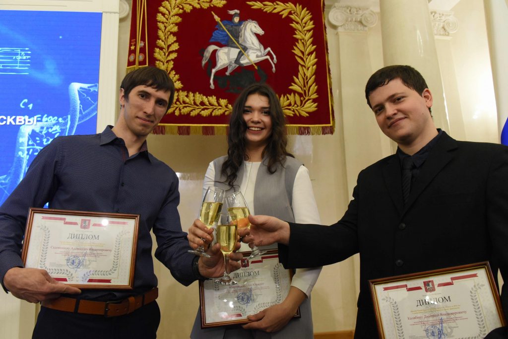 Грант в размере одного миллиона рублей смогут получить молодые ученые за разработки и исследования в 22 номинациях