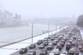 Транспортный комплекс Москвы призвал автомобилистов пересесть на метро и автобусы