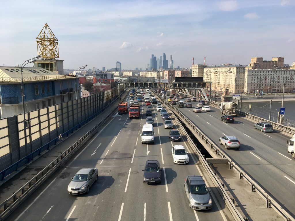 Москва заняла первое место в рейтинге городов с экологичными автомобилями