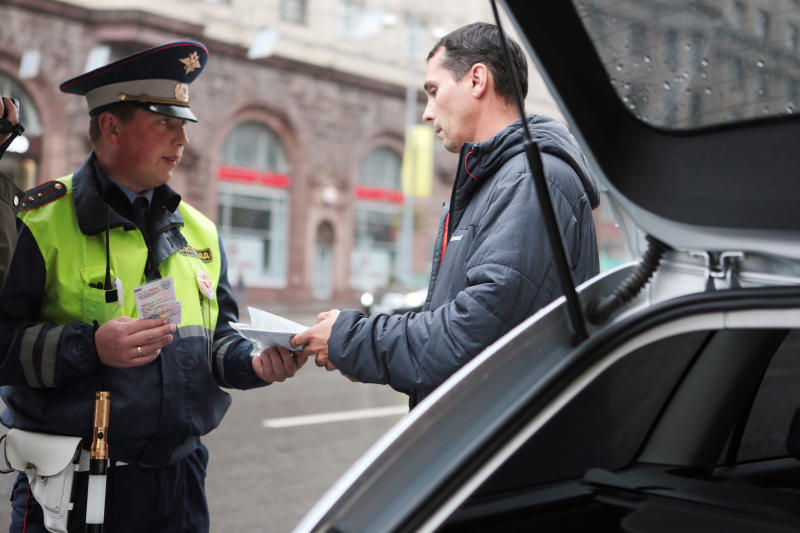 Водителя с поддельным удостоверением задержали в Новой Москве