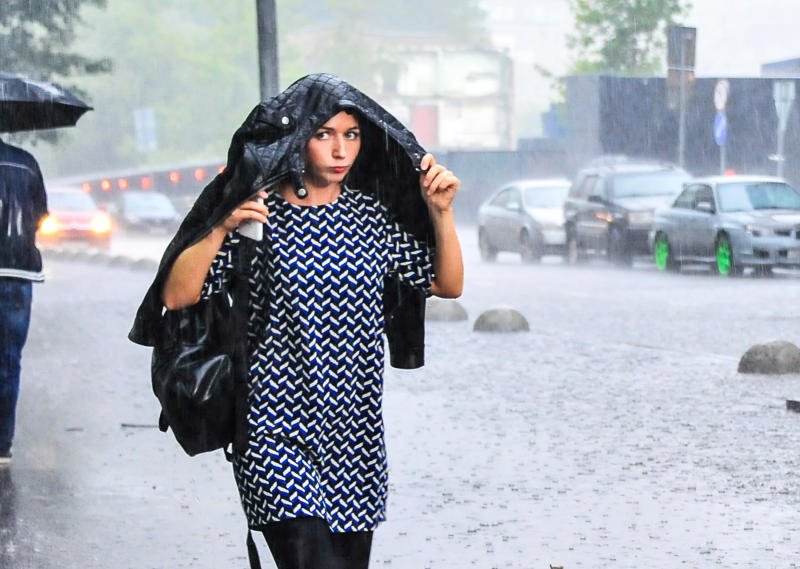 Москвичей предупредили о возможности проливных дождей. Фото: Пелагея Замятина, "Вечерняя Москва"