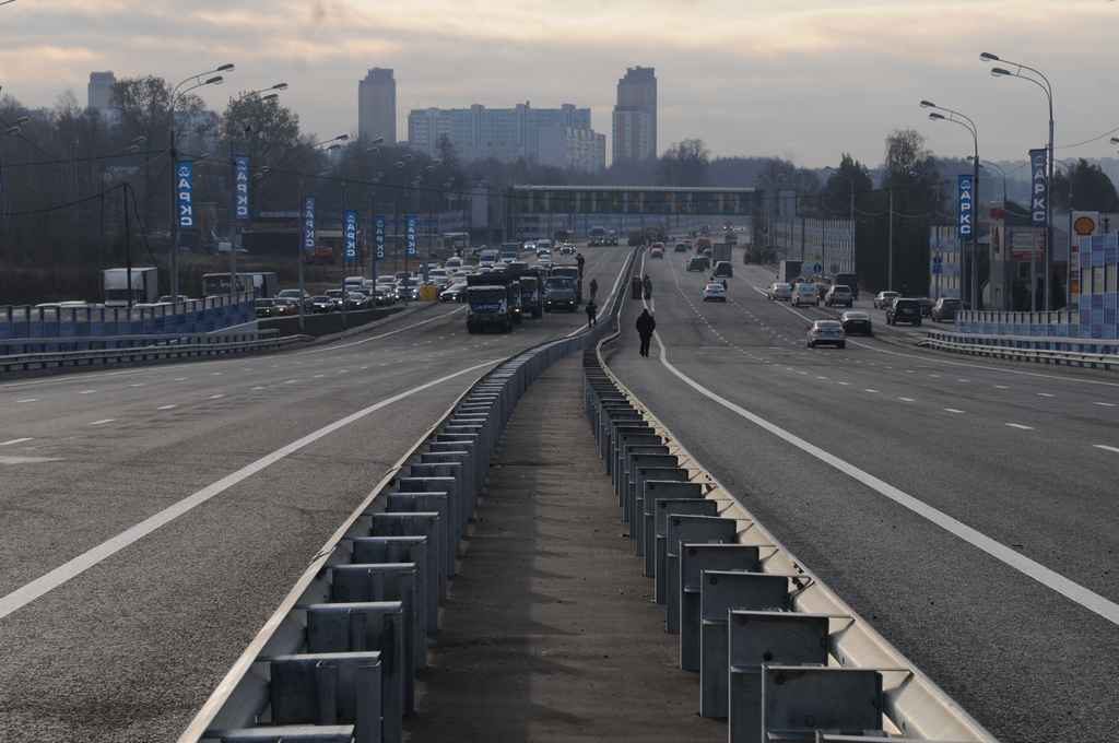 Внуковское шоссе реконструируют к 2020 году. Фото: архив, «Вечерняя Москва»