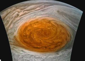 «Пятно» — это гигантский ураган, бушующий уже около 300 лет. Фото: NASA