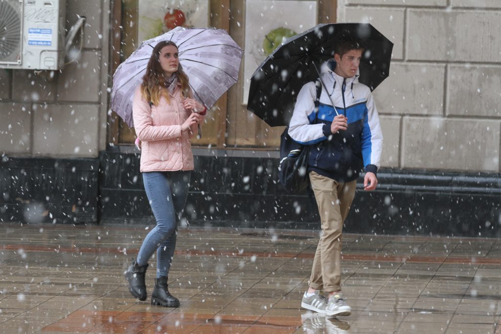 Погода похолодание в Москве. Фото чишковца который передает Гидрометцентр.