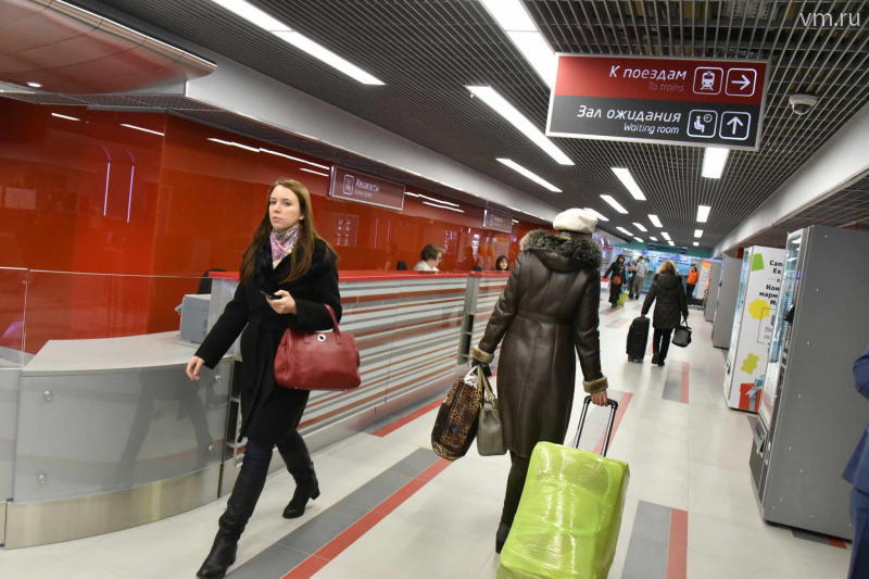 Стенды для подзарядки гаджетов поставят до 2018 года на вокзалах Москвы