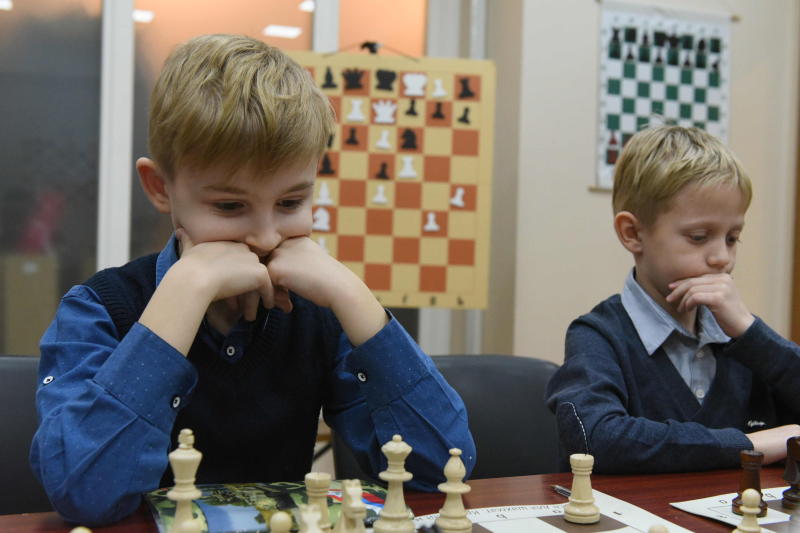 Сборная по шашкам из Марушкинского представит Новую Москву на городском турнире