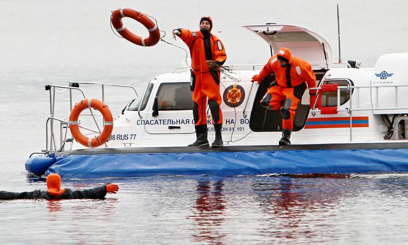 Патрулировать акваторию Москвы-реки будут спасательные катера с видеорегистраторами. Фото: Павел Волков, "Вечерняя Москва"
