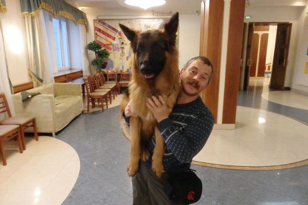 Новогоднее представление с дрессированной собакой пройдет в Мосрентгене. Фото: архив, «Вечерняя Москва»