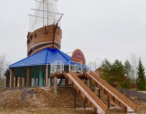 Строительство горки в Роговском завершится в начале декабря. Фото: Екатерина Миронова