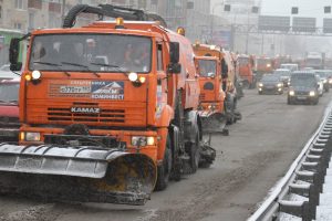 Погода может привести к образованию пробок. Фото: Антон Гердо
