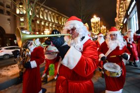 Пассажиров на вокзалах Москвы поздравит «Оркестр Деда Мороза»