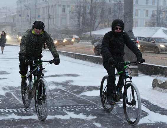 Выделенные полосы для велосипедов проложат на дорогах Новой Москвы