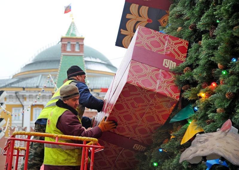 Порядка 270 елок появится в Москве к праздникам