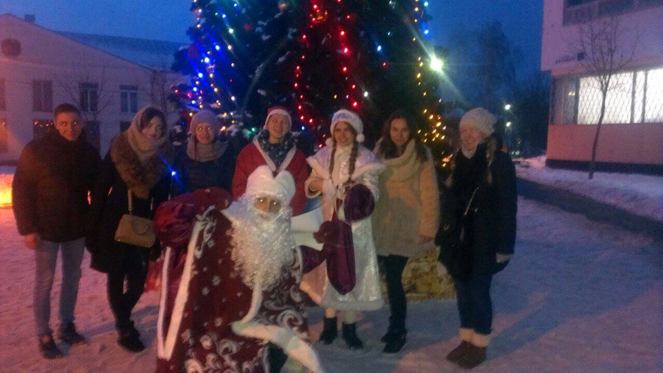 Новогоднюю елку для детей организуют молодые парламентарии Кленовского. Фото: Молодежная палата Кленовского