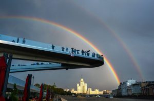 Пользователи смогут оценить благоустройство улиц, открытие парка «Зарядье», программу «Миллион деревьев» и множество других новаций. Фото: Георгий Розов, «Вечерняя Москва»