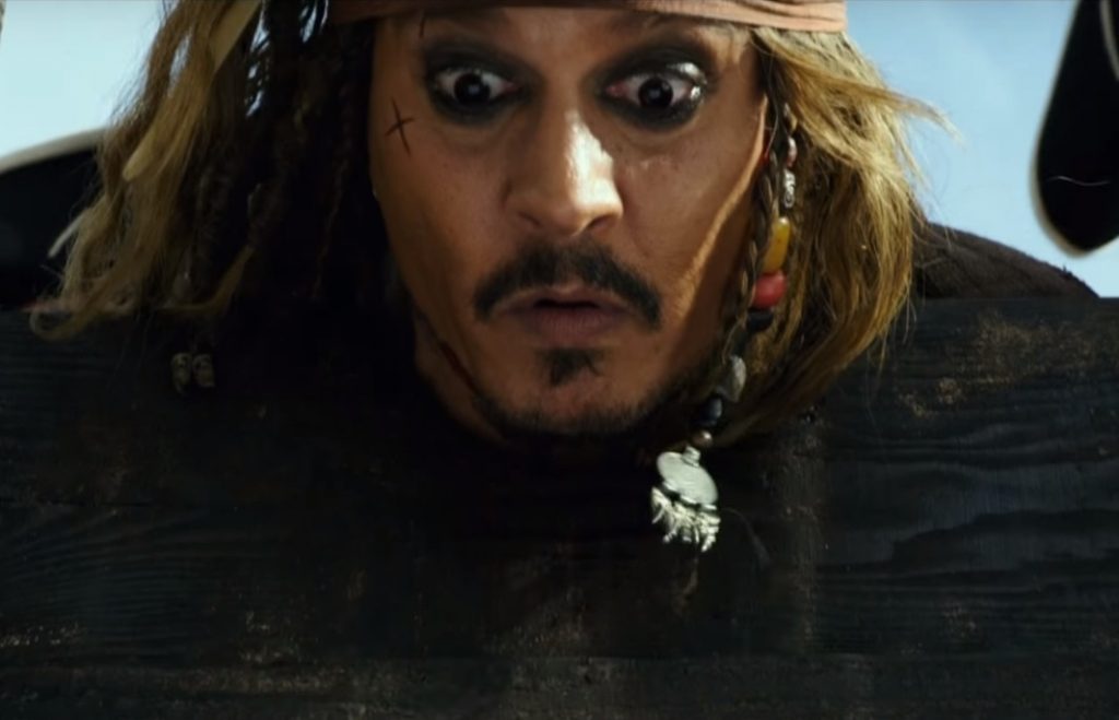 Реакция самого капитана неизвестна. Фото: скриншот «Пираты Карибского моря: Мертвецы не рассказывают сказки», YouTube