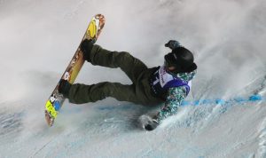 Сноубордисты получают увечья в три раза чаще, чем лыжники. Фото: Антон Гердо