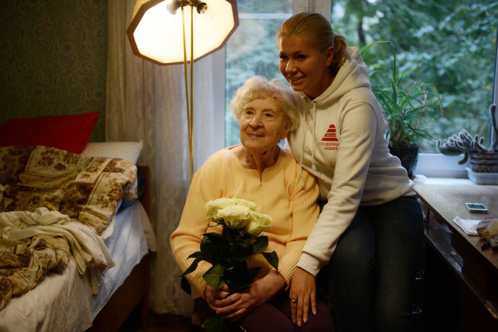 Пожилых людей навестят на дому. Фото: Ирина Сапрыкина, «Вечерняя Москва»