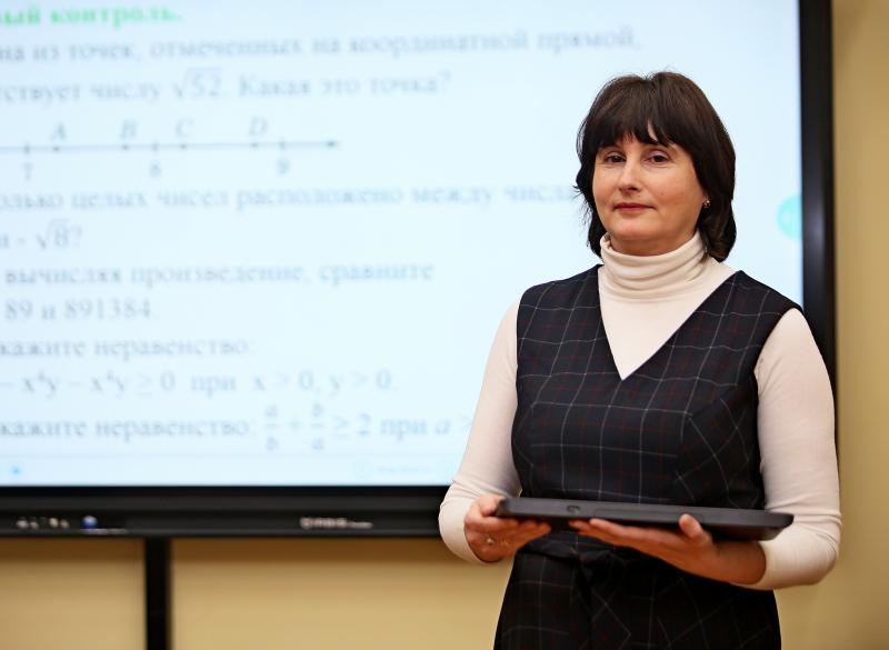 Новый учебный корпус школы в Сосенском введут в эксплуатацию до конца 2018 года
