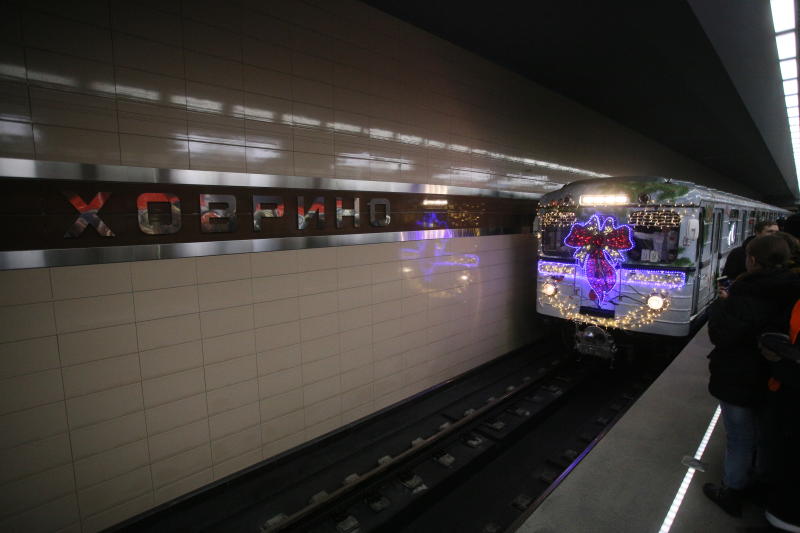 Скороварка, игрушки и ключи: что забывали пассажиры в метро Москвы