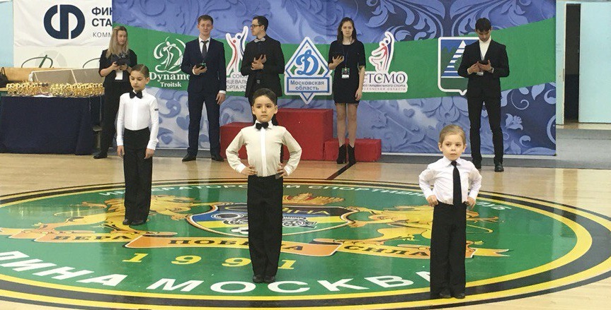 Юные танцоры Вороновского отправились на спортивный турнир