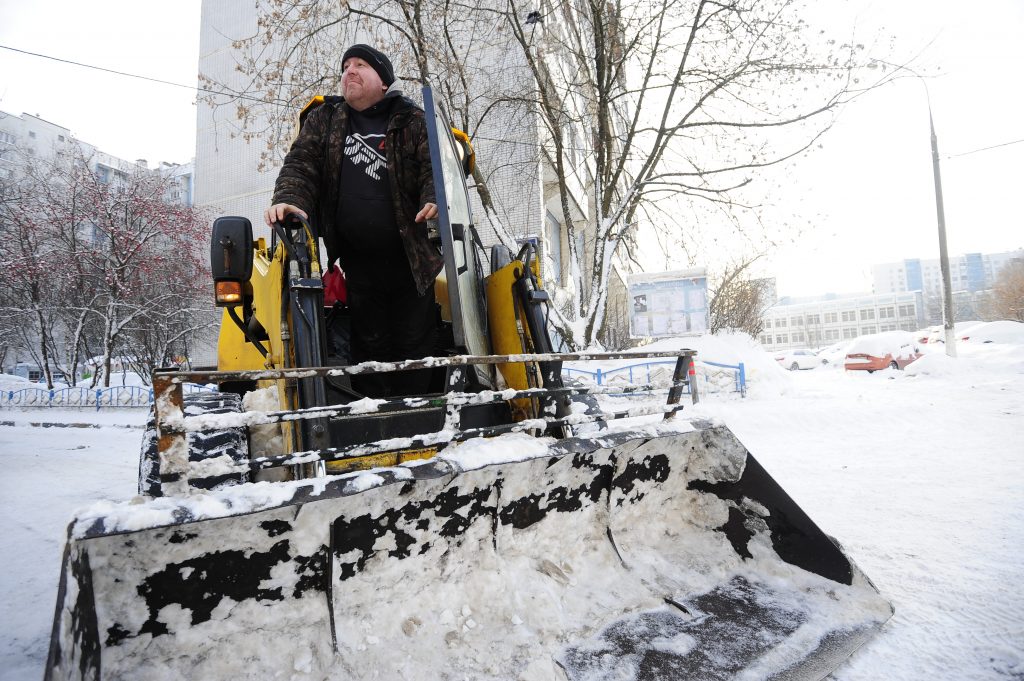 Снегопады нанесут новый удар по Москве в выходные