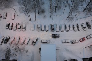 Водителей в Москве попросили отказаться от поездок на машине