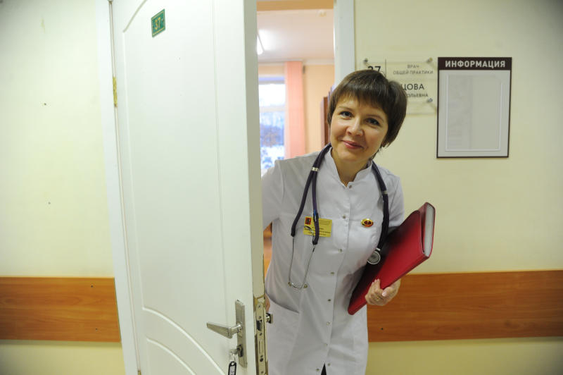 Количество заболевших ОРВИ снизилось в Москве