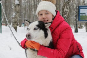 Специалисты зоопарка расскажут, как правильно ухаживать за питомцем. Фото: «Вечерняя Москва»