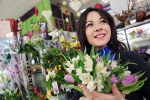 Дарите девушкам цветы: подборка букетов к 8 Марта. Фото: архив