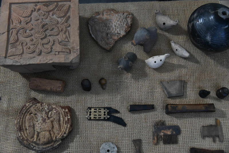 Артефакты XV века обнаружили на Космодамианской набережной в Москве