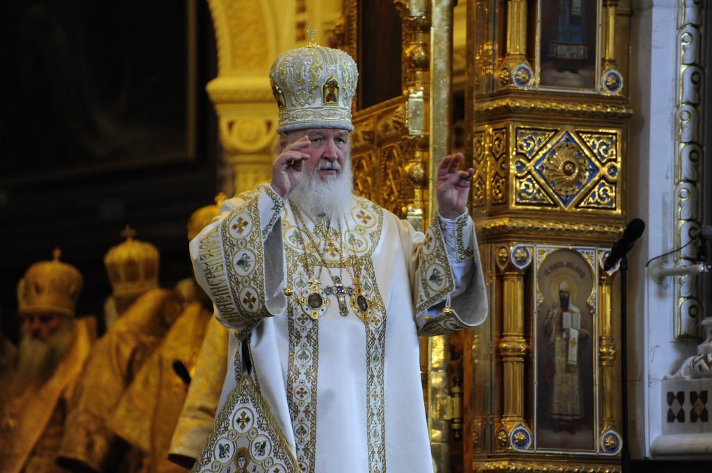 Патриарх Кирилл провел церемонию освящения ветвей вербы. Фото: архив, «Вечерняя Москва»