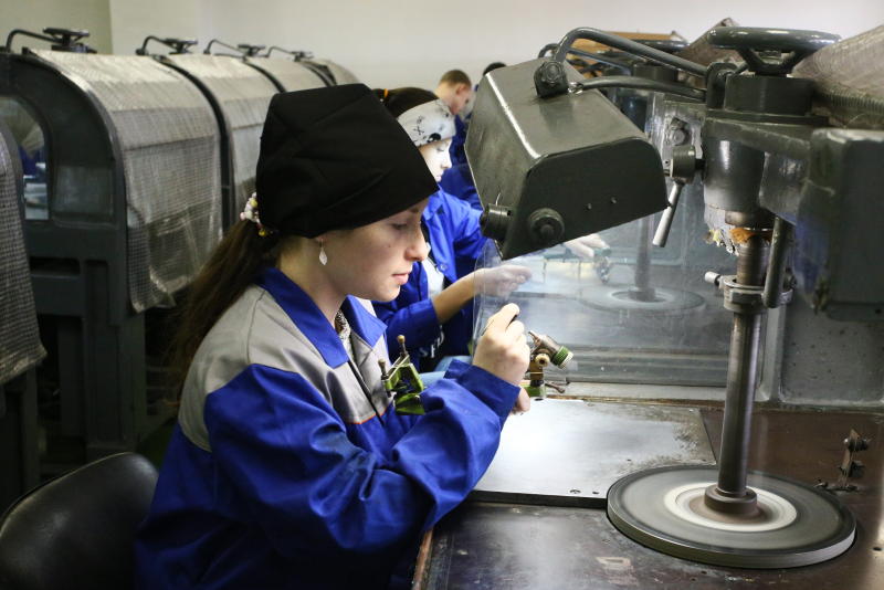 Высокотехнологичное производство алмазов откроют в Москве