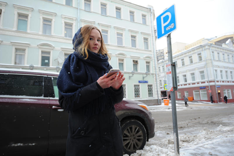 Свыше 20 тысяч жителей Москвы решили получить парковочные разрешения в марте