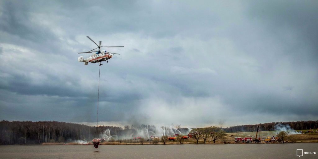 Спасатели и пожарные готовы к «жаркому московскому лету»
